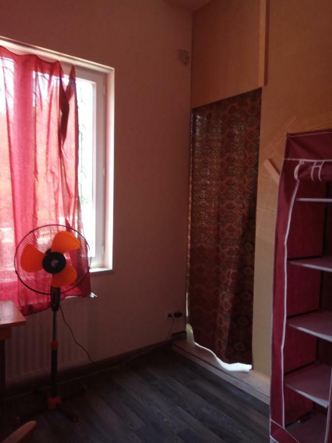 Apri Hostel Yerevan Luaran gambar
